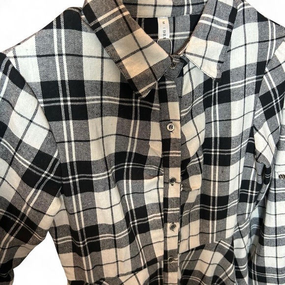 NEW w/ Tags- Black & White Plaid Flannel Dress | Size M (US 6) - Picture 5 of 12